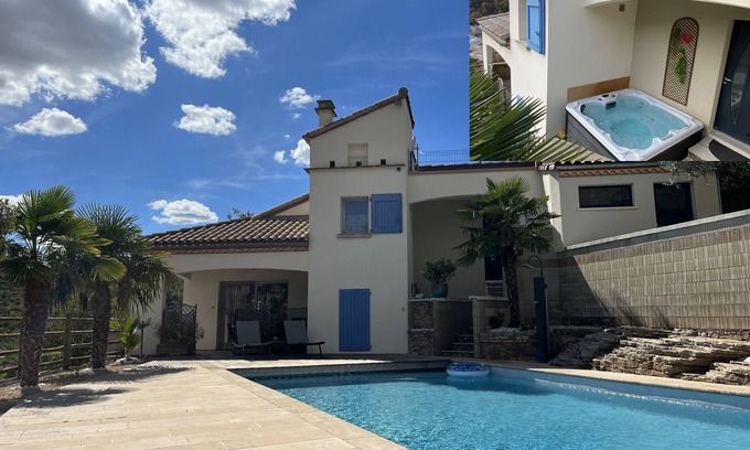Saint-Rome-de-Tarn Villa | Gite with large swimming pool and private spa SAINT ROME DE TARN AVEYRON MILLAU