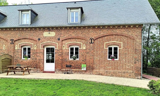 Hattenville House | Gite Ypreville-Biville, 4 bedrooms, 8 persons