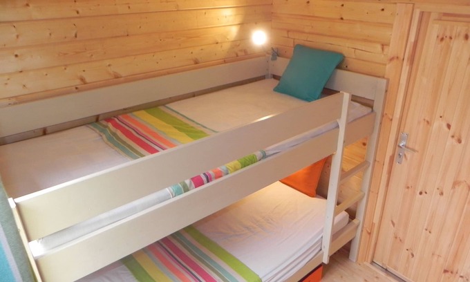 Saint-Paulet Ski Chalet | Gîtes Villa Caline 1 for 2 adults and 3 children max, private swimming pool