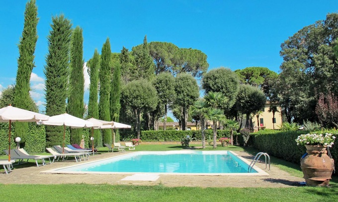 Poggibonsi Apartment | Giuggiolo 6 by Interhome
