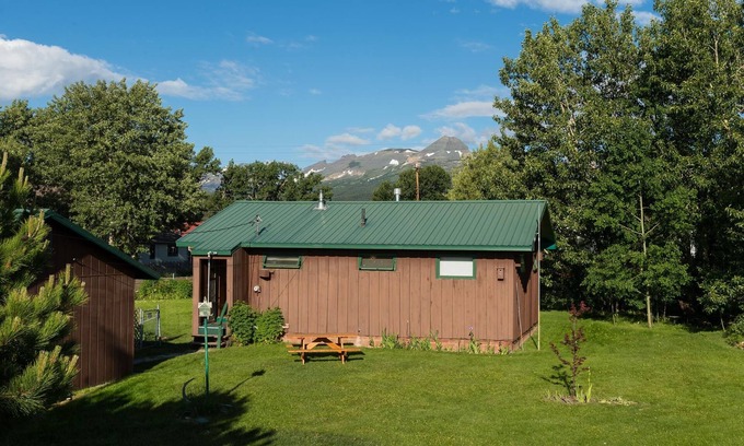 East Glacier Park Village House | Glacier Get Away Cabin-Great rates. Convenient location, clean, comfy, mtn view.