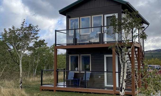 Babb House | Glacier Quarry - New, 2 Story home overlooking the Rockies and the St Mary Lakes