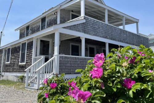 Minot House | Glades Manor: Minot Beach Scituate