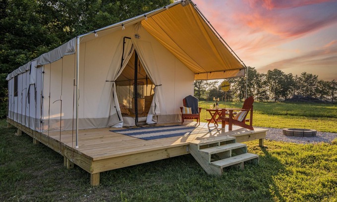 Cassville RV Rental | Glamp in Natures Charm at Roaring River Hills