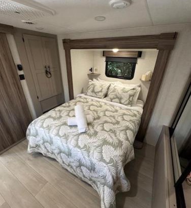 Lake Clarke Shores House | Glamping in Paradise