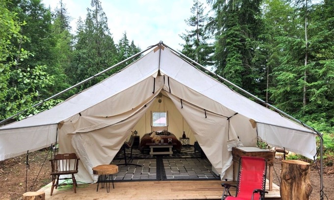 Woodfibre RV Rental | Glamping Sauna, Kayak, Rest Gambier