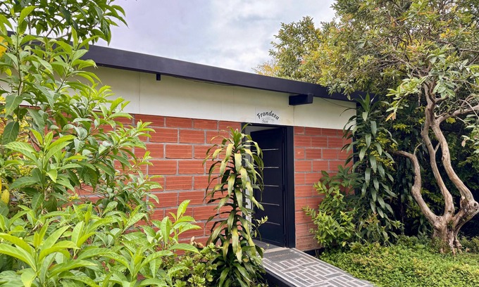 El Penol Ski Chalet | GLAMPING WITH POOL AND JACUZZI AT GUATAPE