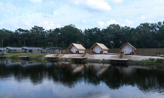 Mol House | Glampingtent Kiezel Lodge XL 6 by Interhome