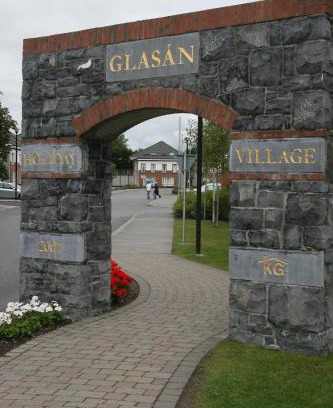 Roscoe Other | Glasan Holiday Village