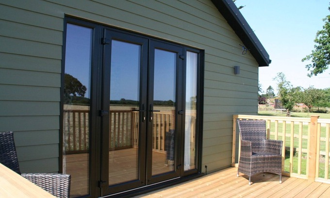 East Dereham Cabin | Glencraig - Cabin Hideaways Ltd