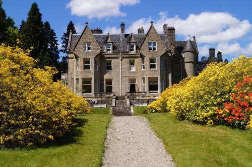Invergarry House | Glengarry Castle Hotel
