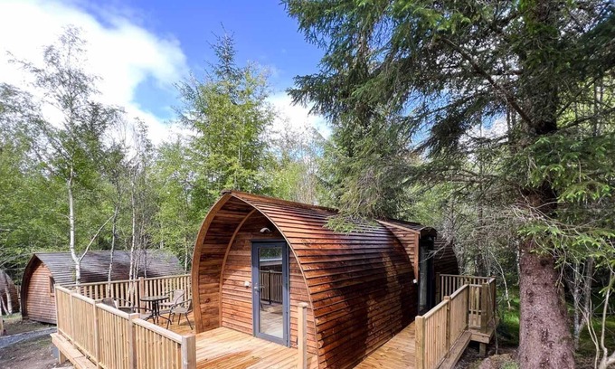 Tomintoul Cabin | Glenlivet Glamping in a Cosy Wooden Lodge - Dog Friendly