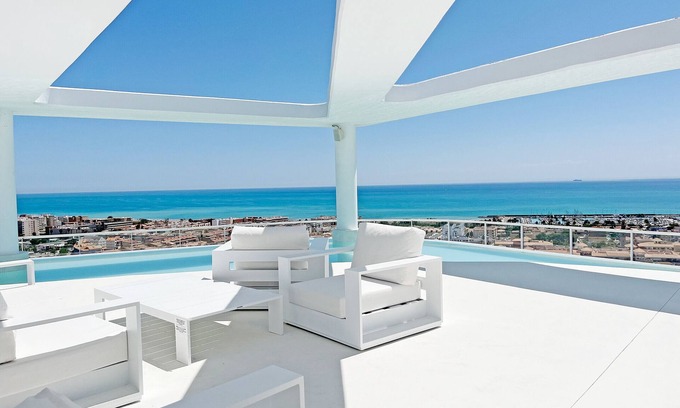 Canet de Berenguer Apartment | Global Properties: Modern flat with sea views