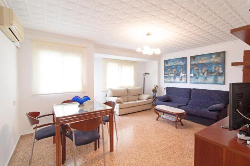 Port de Sagunt Apartment | Global Properties, Apartamento centrico en Puerto de Sagunto para 5 personas