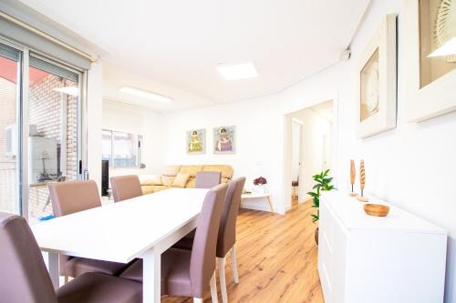 Port de Sagunt Apartment | Global Properties, Vivienda centrica de 4 habitaciones