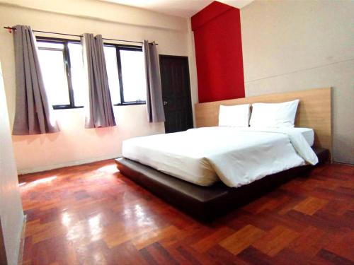 Bang Rak Apartment | GO INN Silom - BTS Surasak station