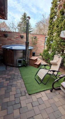 Gyoparosfuerdo House | Golden Apartman