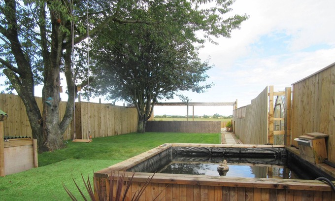 Chathill House | golden cottage in ellingham northumberland