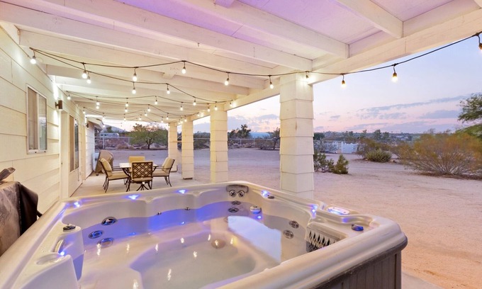 Joshua Tree House | Golden Desert Ranch - Hot Tub, Fire Pit And Bbq! 3 Bedroom Home by RedAwning