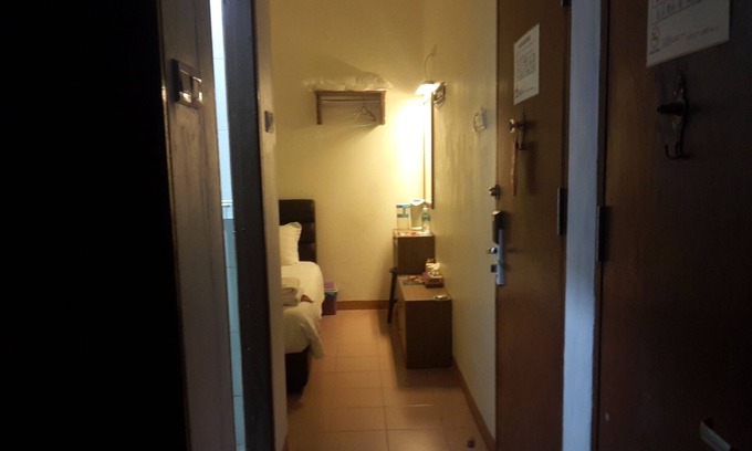 Kampung Gong Pauh Apartment | GOLDEN GATE HOTEL