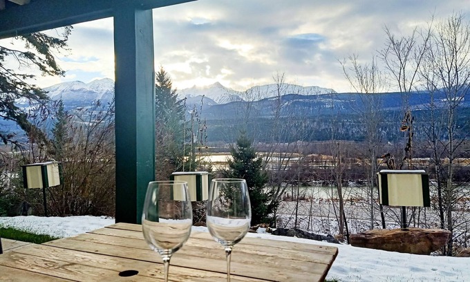 Golden House | Golden Mountain View Suites
