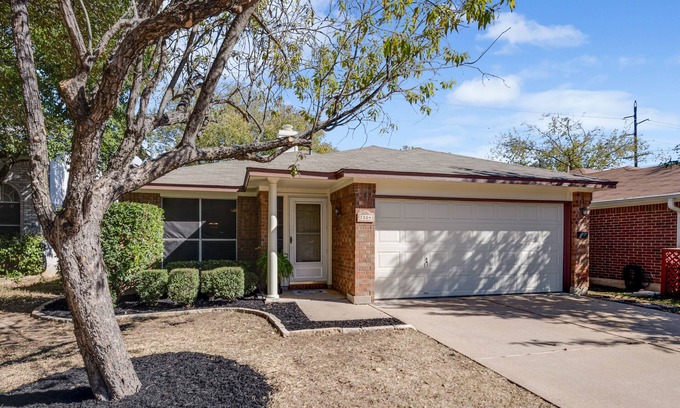 Milwood House | Goldilocks said it perfect - It's JUST RIGHT!