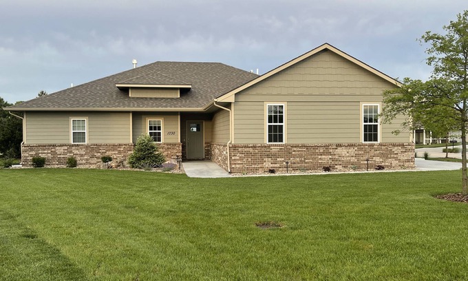 Newton House | Golf Course Getaway! Right on Sand Creek Golf Course, Newly Built