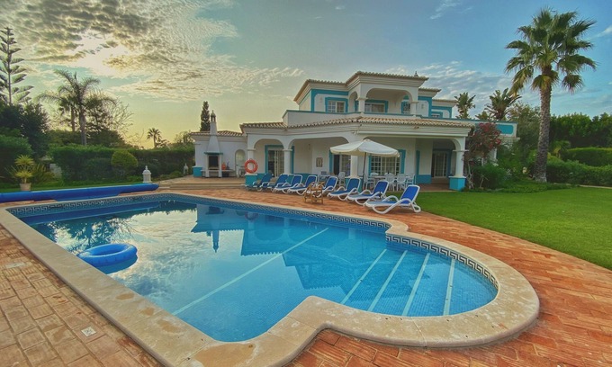 Portimao Villa | Golf dream villa with private pool, huge garden and sea view
