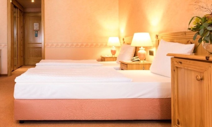 Semlin Apartment | Golfblick Doppelzimmer mit Du Oder Bad, WC, Frühstück und Abendessen