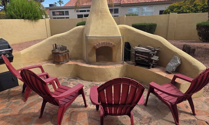 Palo Verde House | Golfer's retreat with entertainers backyard-includes golfcart