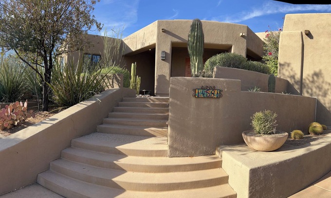 Dove Mountain House | Golfers Paradise - Access to ICON Private Gallery and Dove Mountain Golf Club!