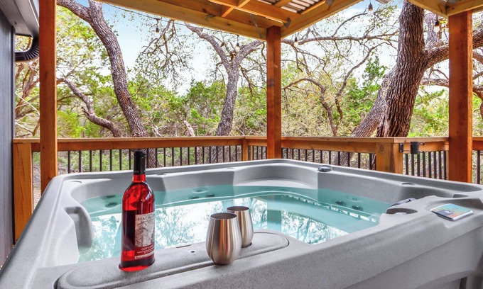 Wimberley House | Good Day Treehouse I Hot tub, stargazing