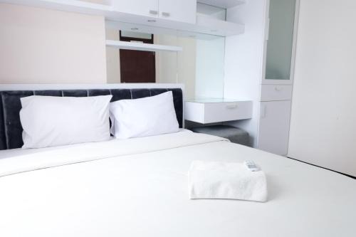 Cimahi Apartment | Good Deal 2BR at Gateway Pasteur Apartment By Travelio