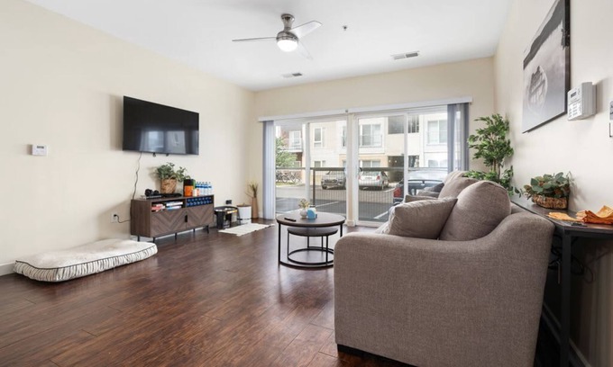 Grandview Heights Apartment | Gorgeous 2 Bed 2 Bath Apartment