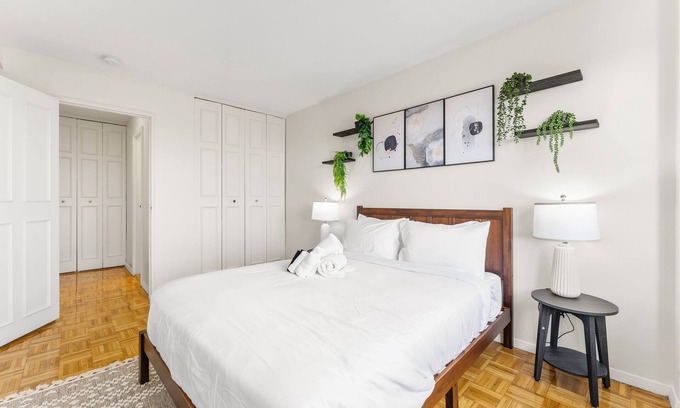 North Brookline Apartment | Gorgeous 2bd/1.5ba Next to BU 7408