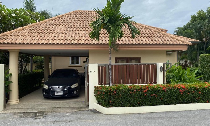 Hua Hin Villa | Gorgeous 3-bed 3-bathroom villa with private pool