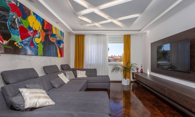 Sarsoni Apartment | Gorgeous apartment in Rijeka with WiFi