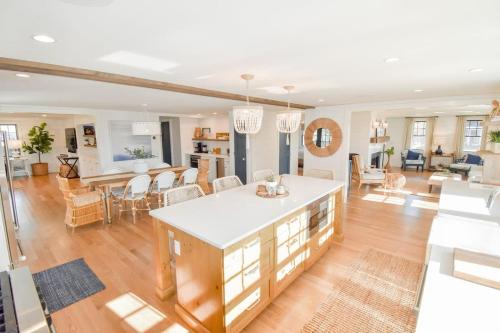 Harwich Port House | Gorgeous Home 2 Min Walk to Beach