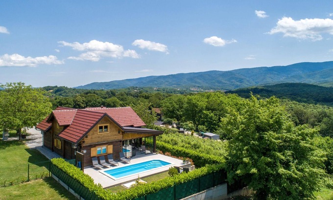 Strmec Stubicki House | Gorgeous home in Stubicke Toplice