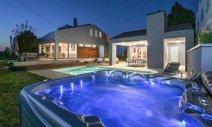 Gornji Kneginec House | Gorgeous home in Gornji Kneginec