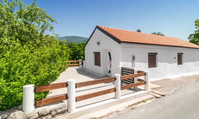 Ledenice House | Gorgeous home in Bater