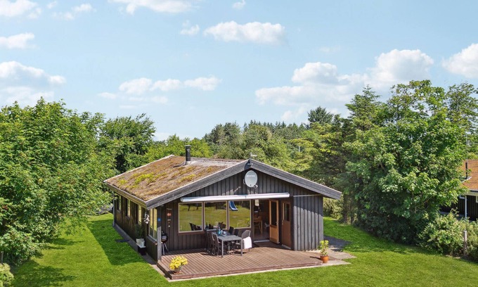 Blokhus House | Gorgeous home in Blokhus with WiFi