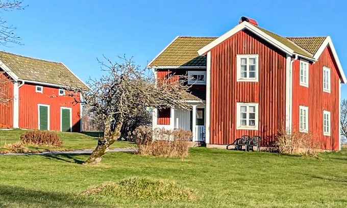 Bodafors House | Gorgeous home in Bodafors with kitchen