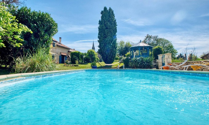 Bosset House | Gorgeous home in Bosset