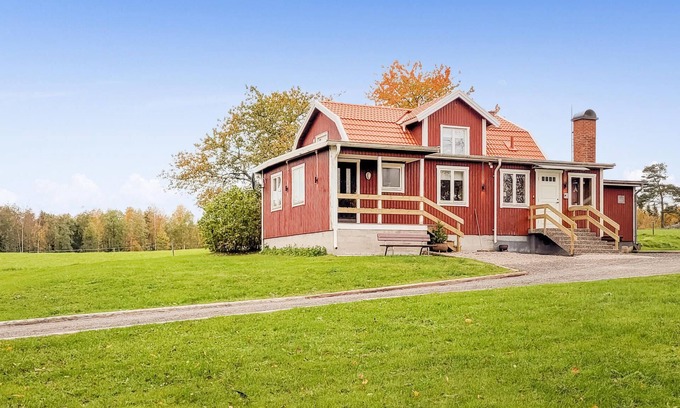 Eksjo Municipality House | Gorgeous home in Eksjö with kitchen