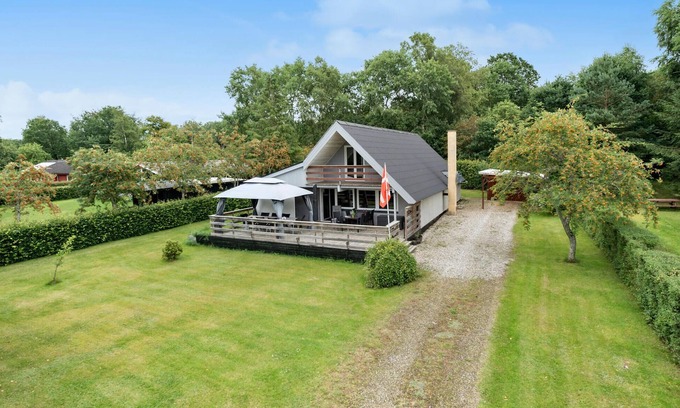 Farvang House | Gorgeous home in Fårvang with WiFi