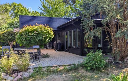 Sissehall House | Gorgeous Home In Hasslö With Kitchen