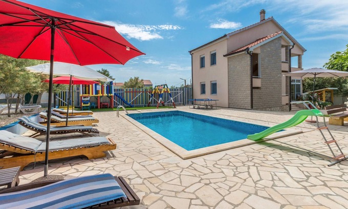 Kakma House | Gorgeous home in Kakma with WiFi