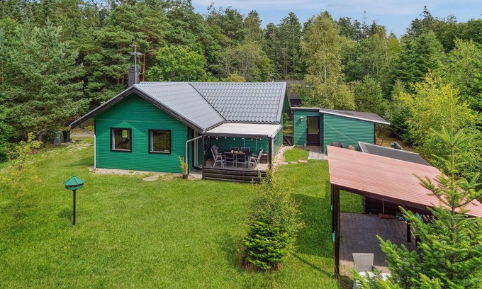 Ebdrup House | Gorgeous home in Kolind with WiFi