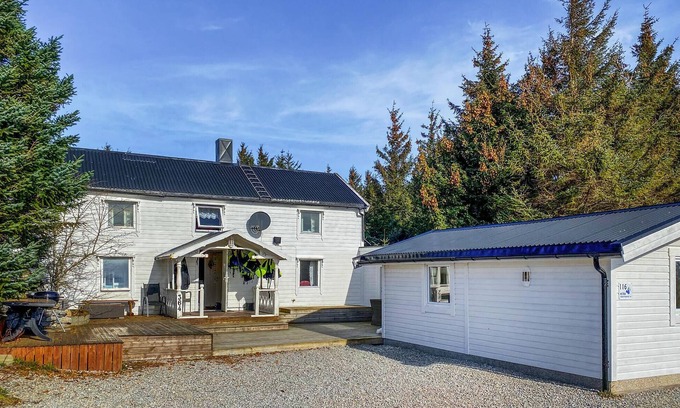 Bogoyvaer House | Gorgeous home in Kverva with WiFi